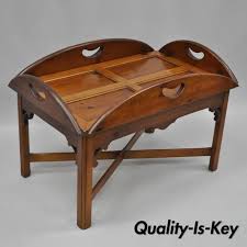 Thomasville furniture company is a furniture company which primarily specialized in chair production before expanding its catalog drastically over the next several decades due to the company's initial success. Vtg Thomasville Knotty Pine Wood Door Tray Butlers Coffee Table Chippendale Styl From Vintage Philly Furniture Of Philadelphia Attic