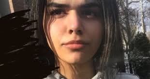 الناشطة رهف القنون تكشف عن زوجها وابنها في صورة للمرة الأولى 2020 07 13 الناشطة رهف القنون تكشف عن زوجها وابنها في صورة للمرة الأولى Nose Ring Fashion Nose