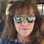 Robin Maroney's Instagram, Twitter & Facebook