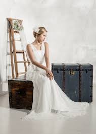 Um für sie die brautkleider auswahl etwa einfacher zu gestalten haben wir die schönsten brautmodetrends 2016 unter die lupe genommen. La Robe Marie Brautmode Kollektion 2016 Hochzeitsblog The Little Wedding Corner