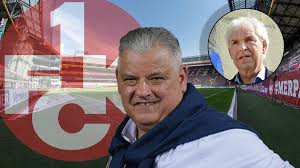 Exactly what you think it is. Flavio Becca Berater Klaus Toppmoller Verrat Deshalb Konnte Der Milliardar Als Investor Beim Fck Einsteigen Sportbuzzer De