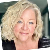 Jennie Nicklay's Instagram, Twitter & Facebook