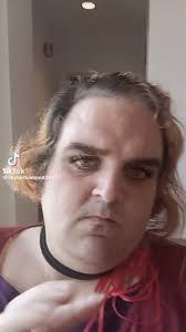 Shay Rawlings's Instagram, Twitter & Facebook