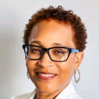 Evelyn Sanders's Instagram, Twitter & Facebook