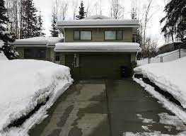 Heated systems are installed below the concrete and melt ice and snow. Heated Driveway Diy Solar Radiant Heat Electric Systems Designing Idea