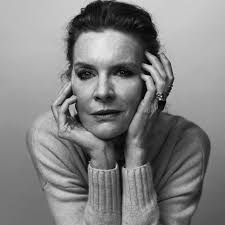 Join us in celebrating our female artists this Women's History Month! .  Natasha Zupan has spent her career cultivating an elegant and ethereal  signature style. Her work is a union between the