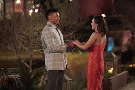 Katie thurston starts her journey for love on 'the bachelorette'. Itmfnkt5e Oexm