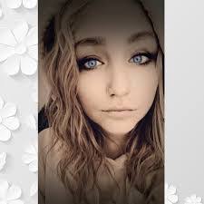 Danielle Damron's Instagram, Twitter & Facebook