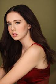 Summer Gilmore's Instagram, Twitter & Facebook