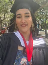 La Academia felicita a Julieann Luyando Vilar y a Glorimar Colón Ortiz  ex-alumnas quienes conquistaron una meta con esfuerzo. ¡Muchas Felicidades!