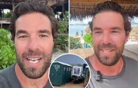 Kylie Minogue returns to UK after nine months apart from boyfriend Paul  Solomons in Covid lockdown in Melbourne