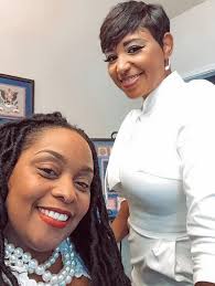 Raquel Bell, Realtor-Keller Williams Signature Realty