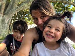 Hi there! My parents are in search of a 1-bedroom place with a fridge and,  ideally, a kitchen with stove from Dec 29 to Jan 4, with the possibility of  extending. They