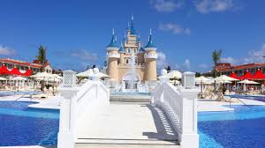 Bahia principe grand punta cana. Bahia Principe Fantasia Punta Cana In Punta Cana Ab 57 Angebote Momondo