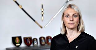 Hun er selv skyld i, at hun ikke bliver taget. Kronik Hvem Passer Pa Soldaternes Born Mens Soldaterne Passer Pa Os Regeringen Dk