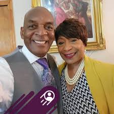 Shelly D Boone II (@shellyd.booneii) • Facebook