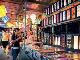 Kalau kamu mampir ke kawasan jalan kamuning, kamu akan menemukan jejeran penjual keripik yang. 7 Tempat Belanja Murah Di Penang Yang Paling Sering Dikunjungi Wisatawan Alowisata