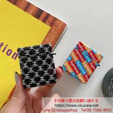 ロゴ満載 chanel airpods ケース 可愛い シュプリーム シャネル エアーポッズ収納ケース ワイヤレスイヤホーンケース ブランド 派手 supreme air pods保護カバー 防水防塵 ケース シャネル シュプリーム