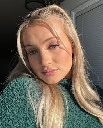 Freda Sawyer's Instagram, Twitter & Facebook