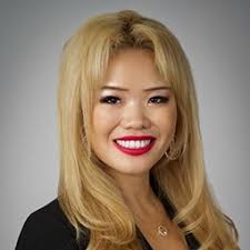 Sarah Yue's Instagram, Twitter & Facebook