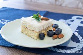 Saftiger Low Carb Kokos Kuchen Mit Ananas We Go Wild