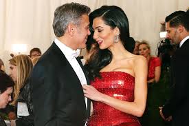 Amal clooney won't get husband george's $500million fortune when he dies, actor explains amal clooney's husband george has revealed he gave away $14million to his close friends just after they met. Wer Ist Amal Clooney Vogue Germany