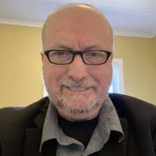 Larry Hanlon's Instagram, Twitter & Facebook