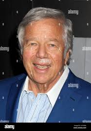 Bob kraft hi-res stock photography and images