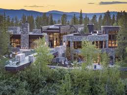 Propane powers two heaters both up and downstairs as well as. Jamesedition Luxury Real Estate Modern Homes Villas Mansions For Sale Worldwide