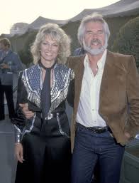 The couple stayed married for almost 23 years until kenny rogers' death did them apart on 20 march 2020. è‚¯å°¼ ç½—æ°æ–¯ Kenny Rogers æ›¾ç»æ‰¿è®¤ä»–ä¸ºè‡ªå·±çš„å¤§å­©å­æ„Ÿåˆ°è‡ªç§ åäºº