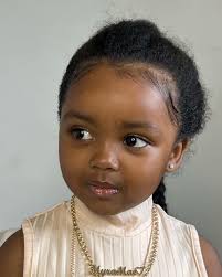 Let me just say this real quick!!!!!! Thank you sooo much my loves #200k 🥰  I love you 🥰 Signed: Myra-Mae Divine Davis Cheers to more🥳🥳🥳🥳🥳  #myramaedivine