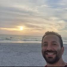 The Bee Walls 🐝 Llc