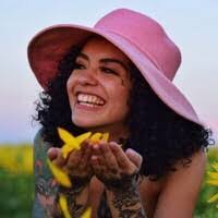 Danielle Galloway's Instagram, Twitter & Facebook