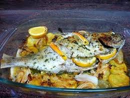 Prueba la lubina al orio, igual de fácil, con un puntito de ajo delicioso; Besugo Al Horno Exquisito Youtube
