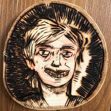 Peregrine Falcon, Carved Wood Wall Art, Wood Burning Art, Wood Slice Art,  Aesthetic Room Decor, Pyrography, Falcon Wood Carving, Falconry