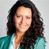 Bridget Lacey's Instagram, Twitter & Facebook