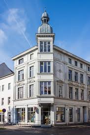 Bei der erstmaligen registrierung und anmeldung von händlern und unternehmern, die im rahmen des nutzungsvertrages ihr unternehmen oder ihre leistungen im virtuellen schaufenster güstrow präsentieren möchten. Fritz Reuter Apotheke In 18273 Gustrow