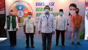 Pt victory chingluh indonesia merupakan perusahaan yang memproduksi perlengkapan olahraga seperti sepatu olahraga dan lainnya. R Crizqoka0bem