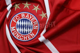 Jego grubość pozwala ukryć wszystkie nierówności ścian, doskonale nadaje się do pomieszczeń użytkowych, można delikatnie myć. Fototapeta Bangkok Tajlandia 13 Lipca Logo Bayern Monachium Na Football Na Wymiar Deutschland Czerwony Biznes Redro Pl