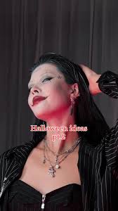 never been done before 🤡 #halloweeninspo #halloweenmakeup  #halloweencostume #joker #jokermakeup #jokermovie