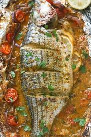Whole Baked Seabass Recettes De Cuisine Cuisson Poisson Recette Poisson