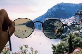 Polarized sunglasses have better features when you need to protect your eyes outdoors. What You Always Wanted To Know About Polarised And Mirrored Sunglasses Lentiamo