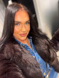 Any recommendations for shampoo/conditioner for blondes whilst abroad due  to the hard water. 🙏