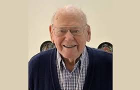 Tasmanian football legend Geoff Long 'one of the best'