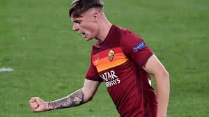 90' second half ends, roma 5, crotone 0. Zalewski Grazie Roma Sto Vivendo Un Sogno Mou Spero Di Essere All