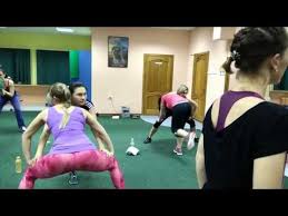 упражнения для сушки тела для девушек в домашних условиях Bystra Sushka Beder I Ruk V Domashnih Usloviyah Fizicheskie Uprazhneniya Fitnes Uprazhneniya Utrennie Trenirovki