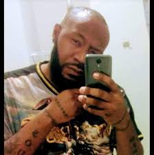 Field Mob, an American hip hop duo hailing from Albany, Georgia, is  composed of Shawn Timothy “Shawn Jay” Johnson and Darion “Smoke” Crawford.  The pair grew up just a few blocks apart