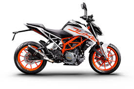 Ktm malaysia got off to a great start at the 2017 malaysian motogp. Why You Should Be Excited About The New 2017 Ktm 250 And 390 Duke Bikesrepublic