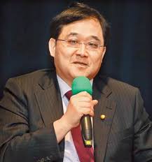他证实，帛琉总统惠恕仁将在本月28 日抵台，行程主要为推广观光。 台湾总统府发言人张惇涵也证实，蔡英文总统将在 30 日接见惠恕仁，并设宴款待。 ä¼˜äº«èµ„è®¯ æ–°å…‰åŒ»é™¢å°†åŠžå¸›ç‰æ—…æ¸¸å±•æ‹Ÿé‚€æ€»ç»Ÿæƒ æ•ä»å‡ºå¸­å‰ªå½©