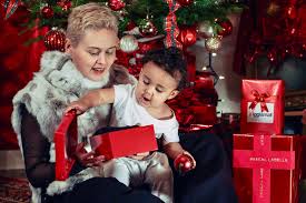 Original lyrics of mon plus beau noël song by johnny hallyday. Fashion Is Everywhere